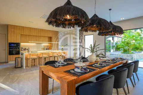 Chalet de 4 dormitorios en Phuket, Tailandia № 190633 - foto 4