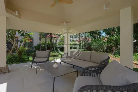 Chalet de 4 dormitorios en Phuket, Tailandia № 190633 - foto 17