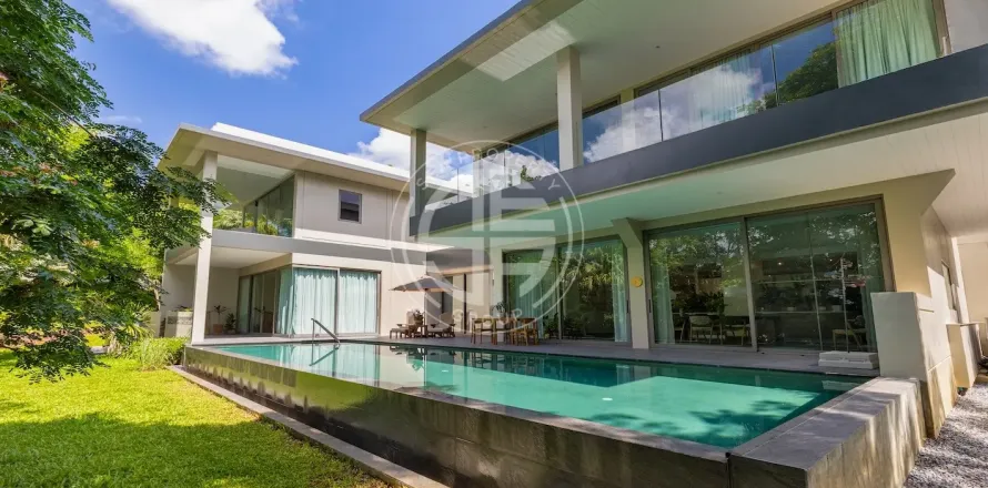 Chalet de 5 dormitorios en Layan Beach, Tailandia № 190630
