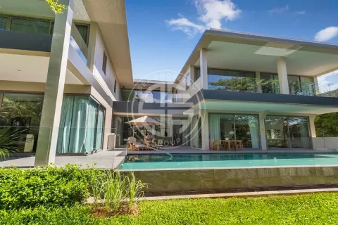 Chalet de 5 dormitorios en Layan Beach, Tailandia № 190630 - foto 15