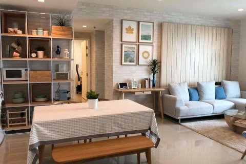 Condominio de 2 dormitorios en Bang Kho Laem, Bangkok, Tailandia № 47834 - foto 2