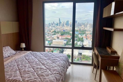 Condominio de 2 dormitorios en Bang Kho Laem, Bangkok, Tailandia № 47834 - foto 7