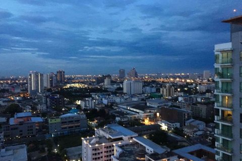 Condominio de 2 dormitorios en Phra Khanong, Bangkok, Tailandia № 47831 - foto 8
