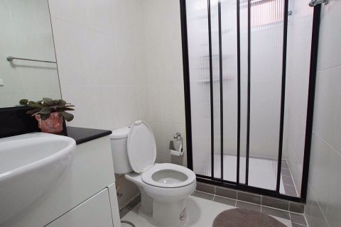 Condominio de 1 dormitorio en Watthana, Bangkok, Tailandia № 47830 - foto 11