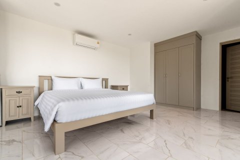 Casa de 5 dormitorios en Ko Samui, Tailandia № 170380 - foto 12