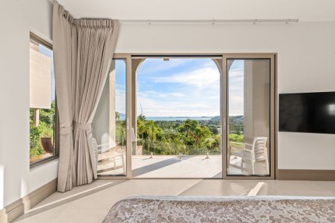 Casa de 5 dormitorios en Ko Samui, Tailandia № 170380 - foto 14