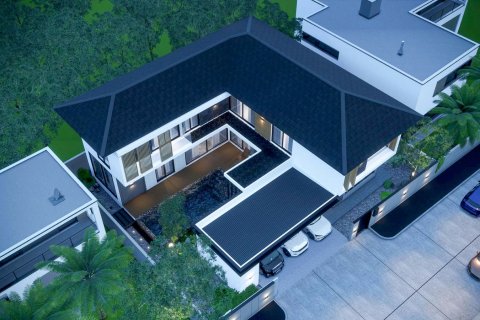 Chalet de 4 dormitorios en Chiang Mai, Tailandia № 170379 - foto 17