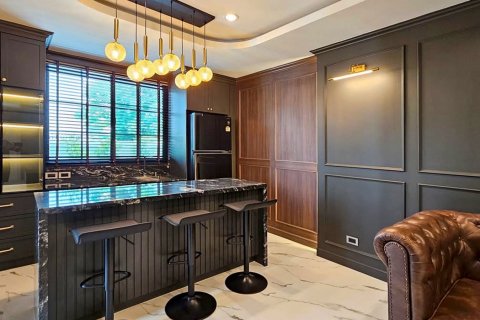 Chalet de 4 dormitorios en Chiang Mai, Tailandia № 170378 - foto 14