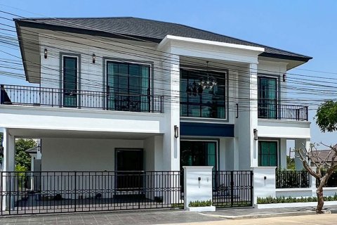 Chalet de 4 dormitorios en Chiang Mai, Tailandia № 170378 - foto 11