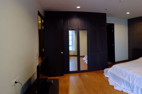 Condo à Khlong Toei, Bangkok, Thaïlande, 3 chambres № 47765 - photo 5