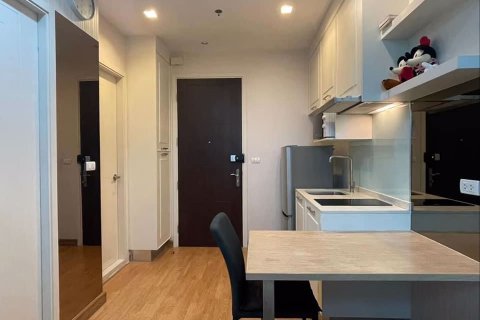 Condominio de 1 dormitorio en Watthana, Bangkok, Tailandia № 47767 - foto 2