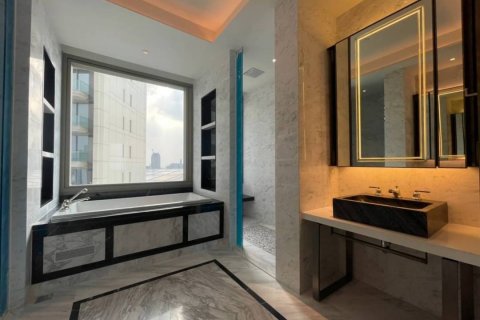 Condominio de 2 dormitorios en Khlong San, Bangkok, Tailandia № 134071 - foto 4
