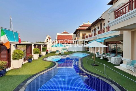 Casa de 4 dormitorios en Pattaya, Tailandia № 233459 - foto 23