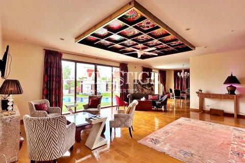 Casa de 4 dormitorios en Pattaya, Tailandia № 233459 - foto 3
