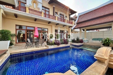 Casa de 4 dormitorios en Pattaya, Tailandia № 233460 - foto 19