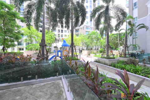 Condo in Bangkok, Thailand, 3 bedrooms  № 184699