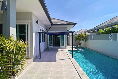 Chalet de 3 dormitorios en Hua Hin, Tailandia № 168279 - foto 7