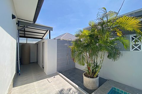 Chalet de 3 dormitorios en Hua Hin, Tailandia № 168279 - foto 8