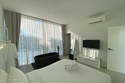 Chalet de 4 dormitorios en Hua Hin, Tailandia № 168278 - foto 29
