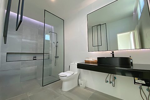 Chalet de 4 dormitorios en Hua Hin, Tailandia № 168278 - foto 27