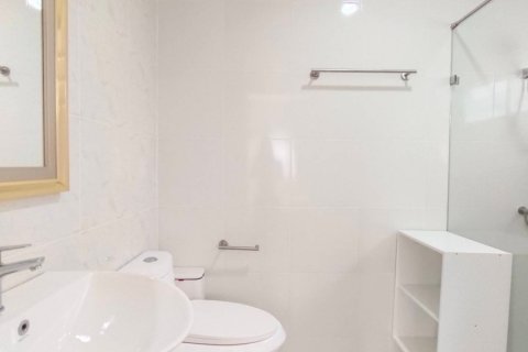 Chalet de 3 dormitorios en Hua Hin, Tailandia № 168280 - foto 17
