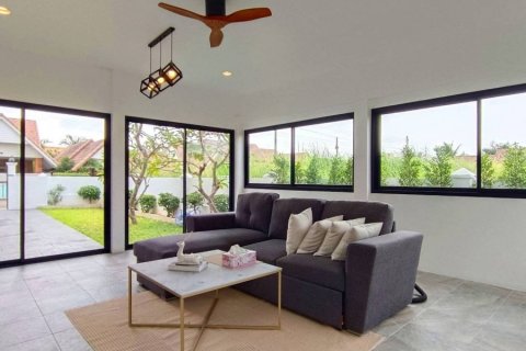 Chalet de 3 dormitorios en Hua Hin, Tailandia № 168280 - foto 8
