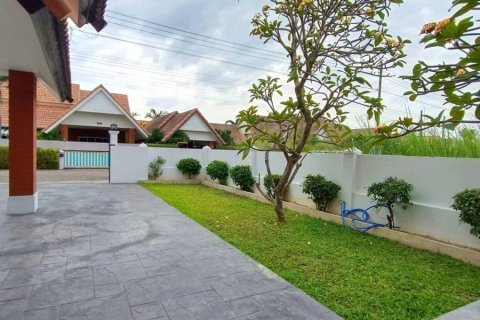 Chalet de 3 dormitorios en Hua Hin, Tailandia № 168280 - foto 18