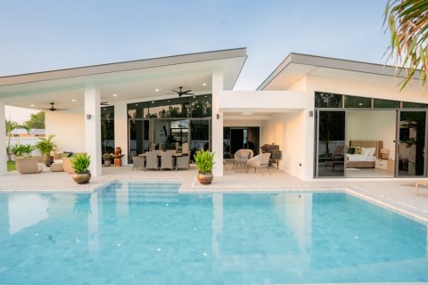 Chalet de 4 dormitorios en Hua Hin, Tailandia № 168312