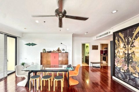 Condo in Khlong San, Bangkok, Thailand, 2 bedrooms  № 114236