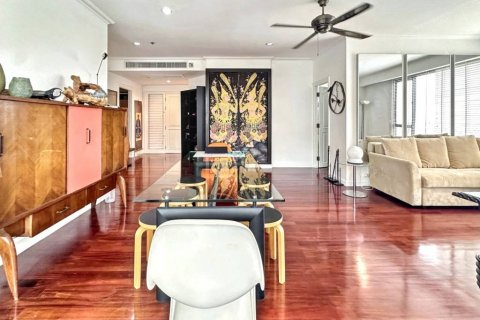 Condominio de 2 dormitorios en Khlong San, Bangkok, Tailandia № 114236 - foto 3