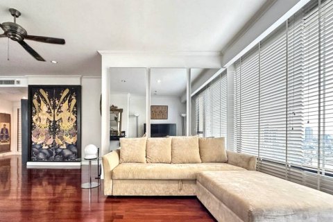Condominio de 2 dormitorios en Khlong San, Bangkok, Tailandia № 114236 - foto 5