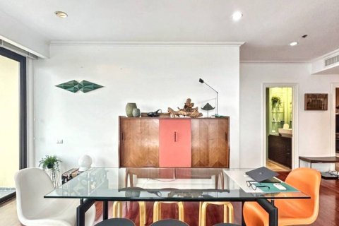 Condominio de 2 dormitorios en Khlong San, Bangkok, Tailandia № 114236 - foto 4