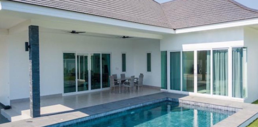 Villa in Hua Hin, Thailand 3 bedrooms № 194165