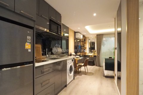 Estudio en el condominio en Bang Lamung, Tailandia № 205225