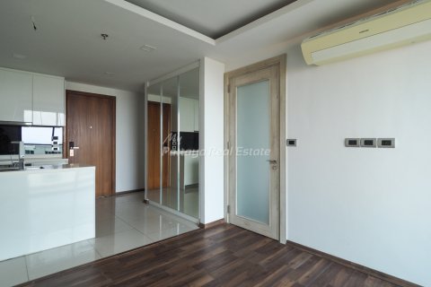 Condominio de 1 dormitorio en Bang Lamung, Tailandia № 205229 - foto 4