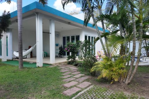 Chalet de 2 dormitorios en Pattaya, Tailandia № 159906