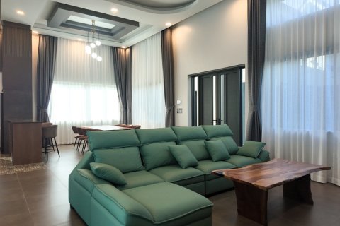 Villa in Pattaya, Thailand 3 bedrooms № 159900 - photo 8