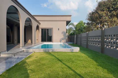 Villa in Pattaya, Thailand 3 bedrooms № 159900 - photo 2