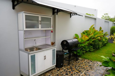 Chalet de 3 dormitorios en Pattaya, Tailandia № 159902 - foto 21