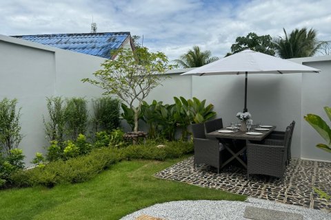 Chalet de 3 dormitorios en Pattaya, Tailandia № 159902 - foto 6
