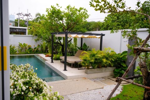Chalet de 3 dormitorios en Pattaya, Tailandia № 159902 - foto 22