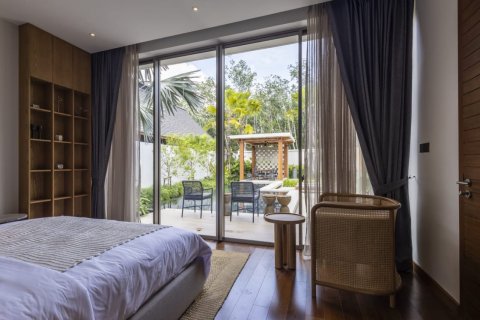 Chalet de 4 dormitorios en Pattaya, Tailandia № 159903 - foto 24