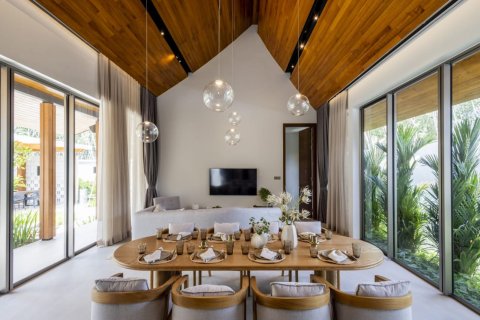 Chalet de 4 dormitorios en Pattaya, Tailandia № 159903 - foto 14