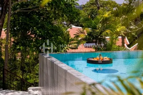 Casa de 3 dormitorios en Nai Harn Beach, Tailandia № 154553 - foto 3