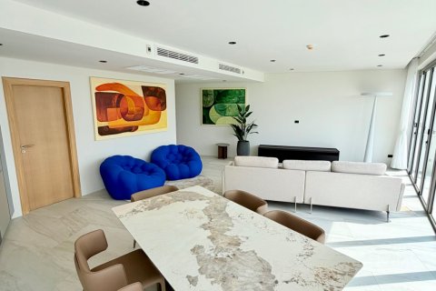 Condominio de 3 dormitorios en Patong, Tailandia № 174018 - foto 4