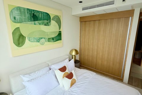 Condominio de 3 dormitorios en Patong, Tailandia № 174018 - foto 14