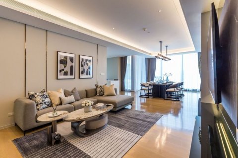 Condominio de 2 dormitorios en Pathum Wan, Bangkok, Tailandia № 133692 - foto 3