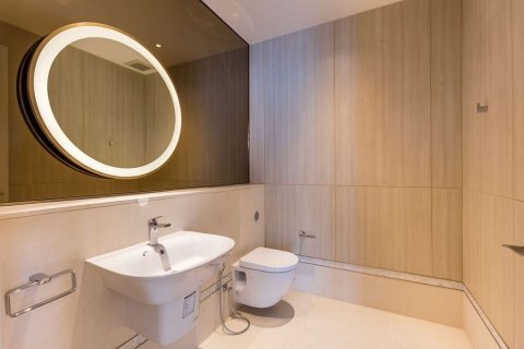 Condominio de 2 dormitorios en Pathum Wan, Bangkok, Tailandia № 133692 - foto 24