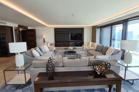Condominio de 4 dormitorios en Pathum Wan, Bangkok, Tailandia № 133649 - foto 2