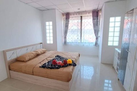 Casa de 2 dormitorios en Pattaya, Tailandia № 205388 - foto 15